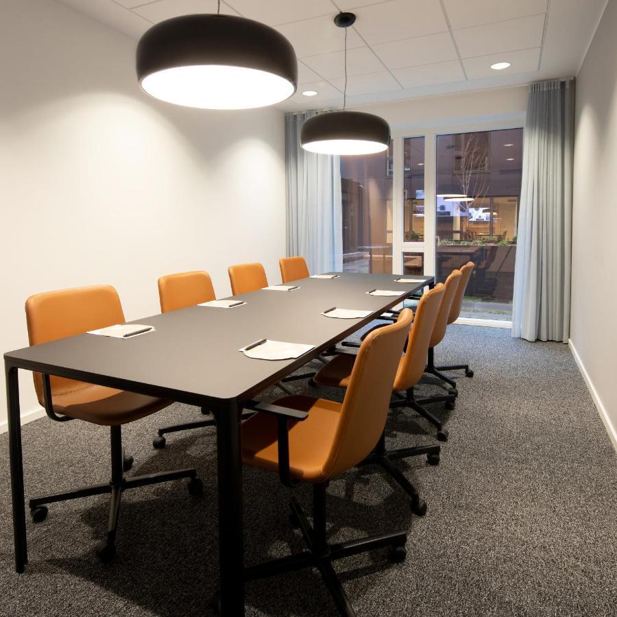 Comwell Copenhagen Portside Dolce By Wyndham Hotel Exterior foto Meeting room at the office