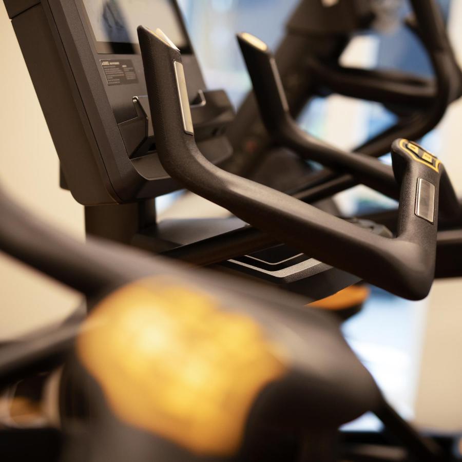 Comwell Copenhagen Portside Dolce By Wyndham Hotel Exterior foto Detail of a stationary bike