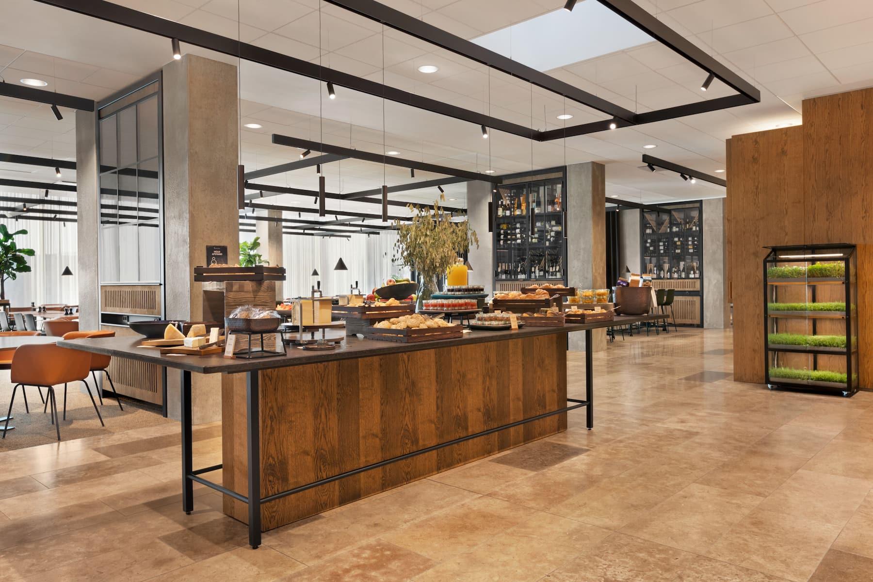 Comwell Copenhagen Portside Dolce By Wyndham Hotel Exterior foto Breakfast buffet at the hotel